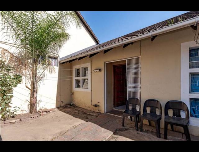 2 BEDROOM SIMPLEX SOLD IN SHERWOOD